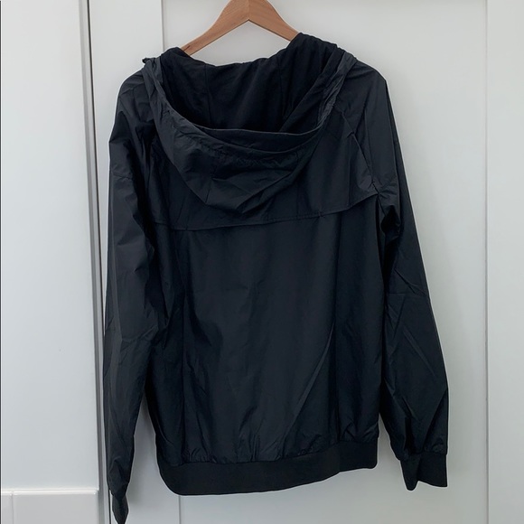 Brand New Mens Nike Sportswear Windrunner - Picture 2 of 6